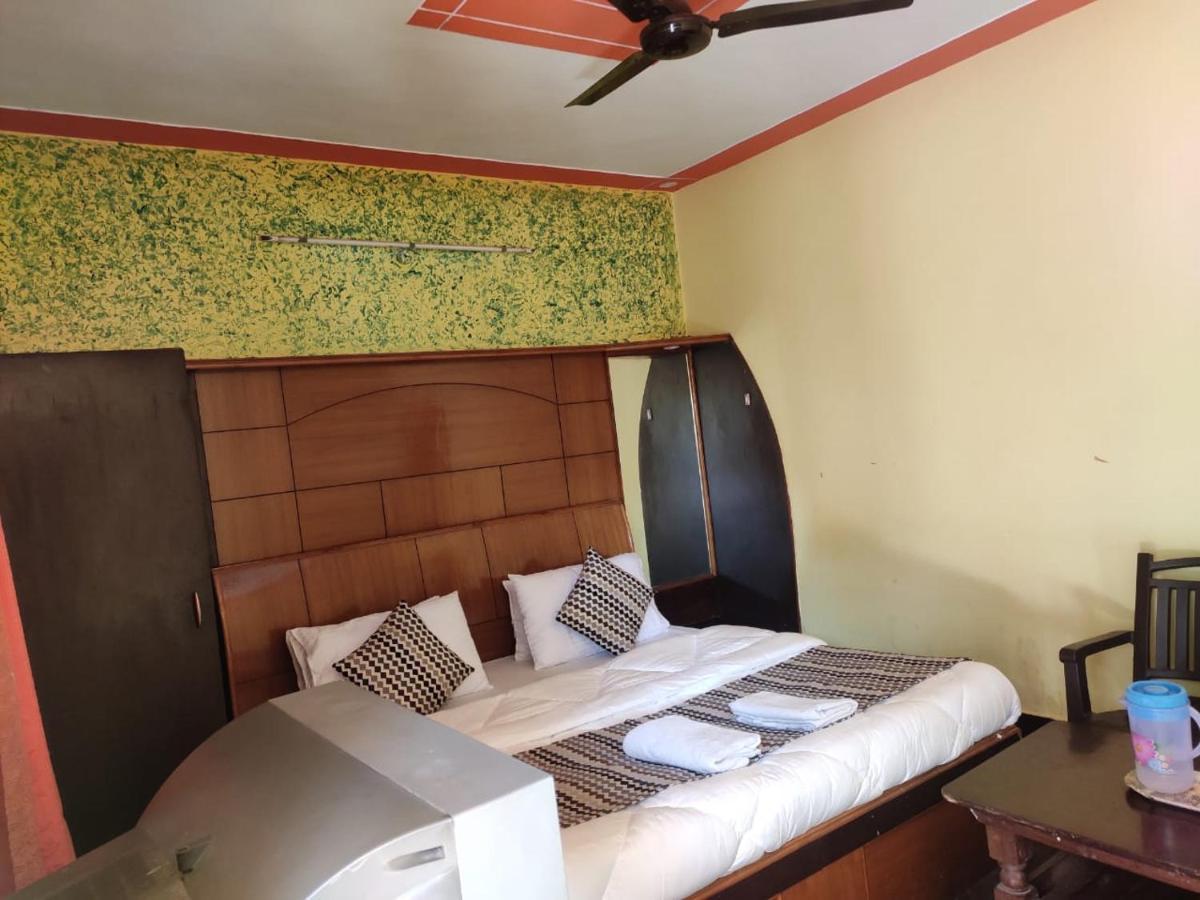 Hotel Deepraj, Kausani Exterior foto