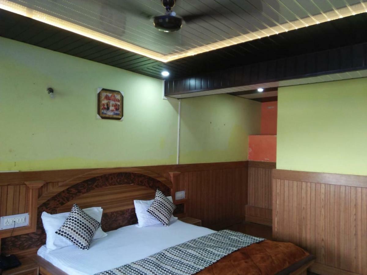 Hotel Deepraj, Kausani Exterior foto